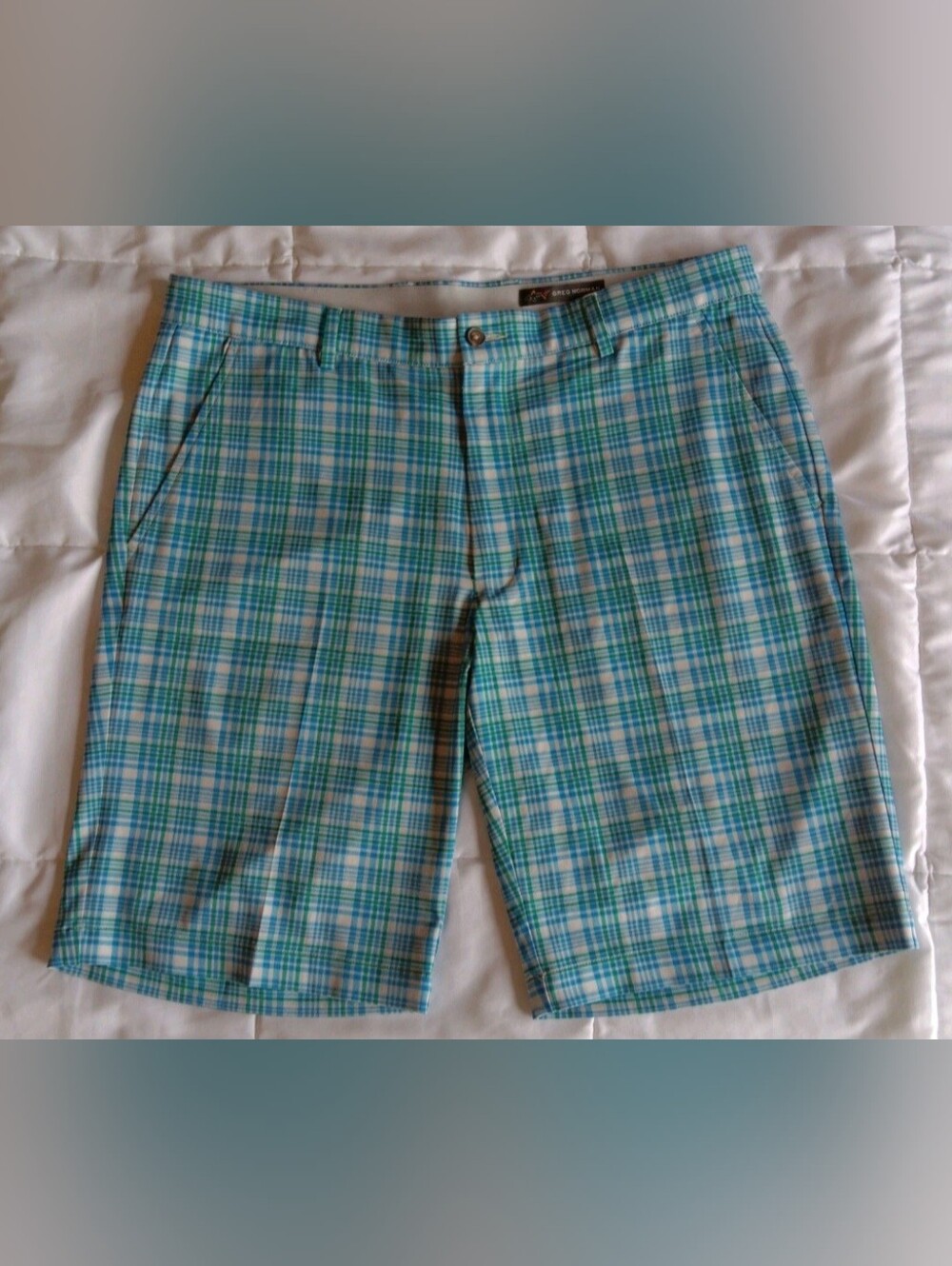 Greg Norman Men's Plaid Blue-Green Casual Golf Shorts Size 34